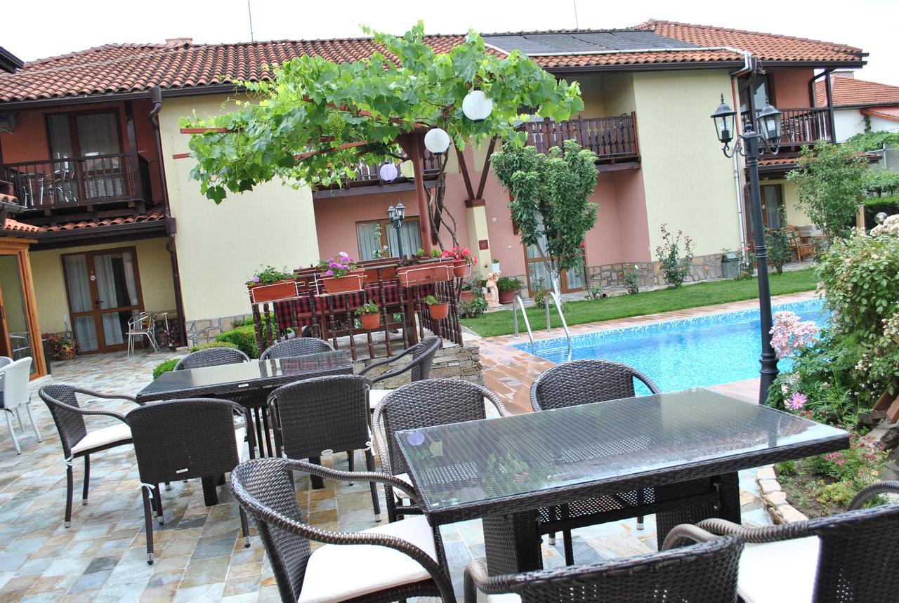 Family Hotel Gradina Ognyanovo  Exterior photo